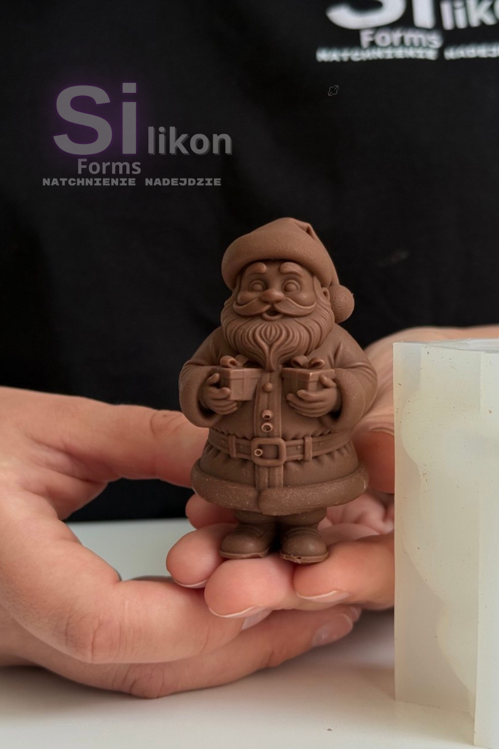 Święty Mikołaj z prezentami